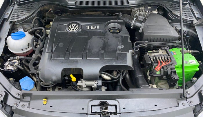 2016 Volkswagen Vento HIGHLINE DIESEL 1.5, Diesel, Manual, 1,14,827 km, Open Bonet