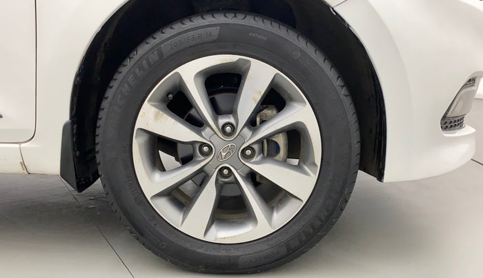 2015 Hyundai Elite i20 ASTA 1.2 (O), Petrol, Manual, 1,00,681 km, Right Front Wheel