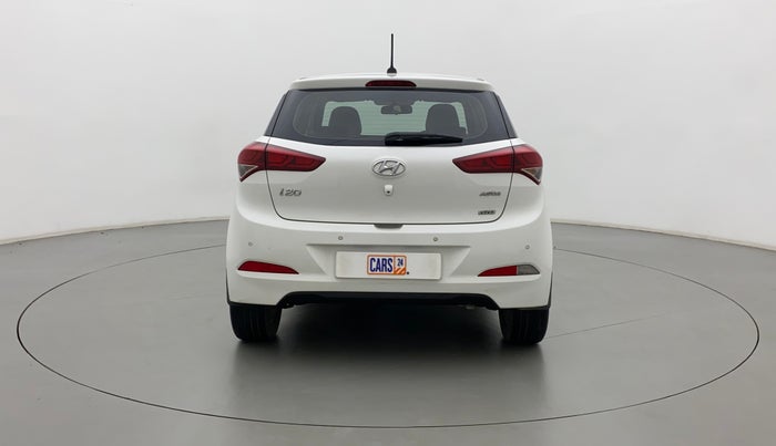 2015 Hyundai Elite i20 ASTA 1.2 (O), Petrol, Manual, 1,00,681 km, Back/Rear