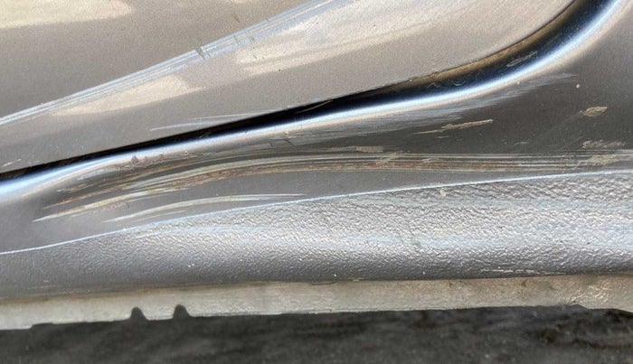 2018 Datsun Go Plus T, Petrol, Manual, 23,154 km, Left running board - Slightly dented