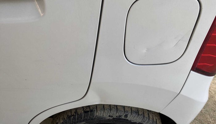 2014 Maruti Wagon R 1.0 VXI, CNG, Manual, 66,322 km, Left quarter panel - Minor scratches