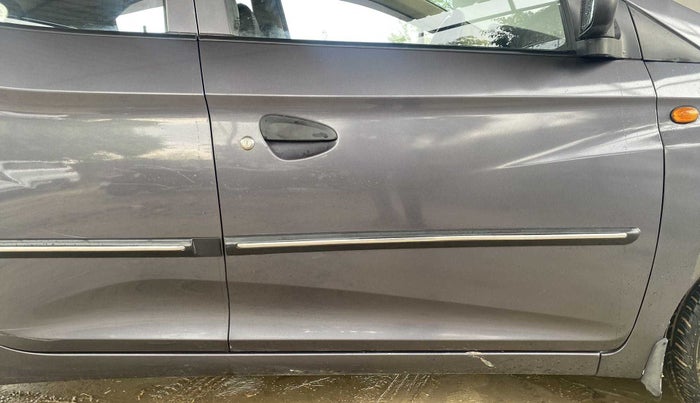 2018 Hyundai Eon ERA +, Petrol, Manual, 22,978 km, Driver-side door - Paint has faded