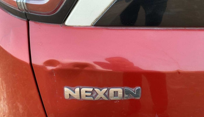 2018 Tata NEXON XE DIESEL, Diesel, Manual, 83,508 km, Dicky (Boot door) - Slightly dented