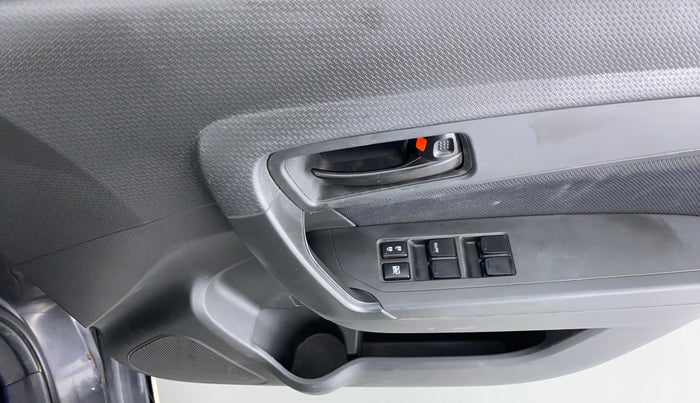 2016 Maruti Vitara Brezza VDI OPT, Diesel, Manual, 31,298 km, Driver Side Door Panels Control