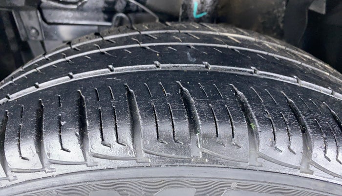 2016 Maruti Vitara Brezza VDI OPT, Diesel, Manual, 31,298 km, Left Front Tyre Tread