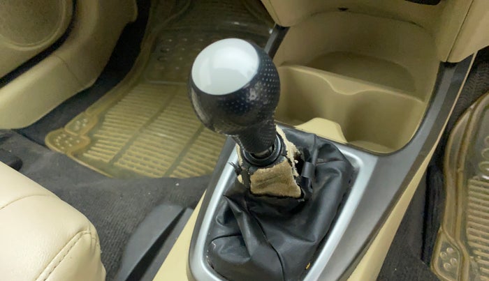 2012 Honda City V MT PETROL, Petrol, Manual, 86,399 km, Gear lever - Boot cover slightly torn