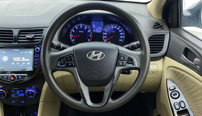 2016 Hyundai Verna FLUIDIC 4S 1.6 VTVT SX, Petrol, Manual, 41,110 km, Steering Wheel Close Up