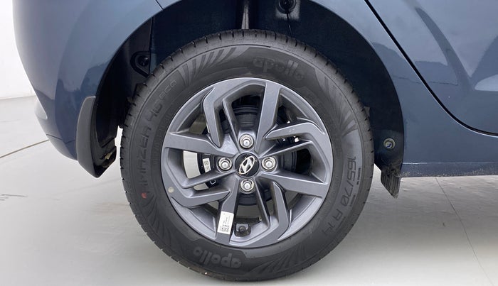2022 Hyundai GRAND I10 NIOS SPORTZ 1.2 AT, Petrol, Automatic, 947 km, Right Rear Wheel