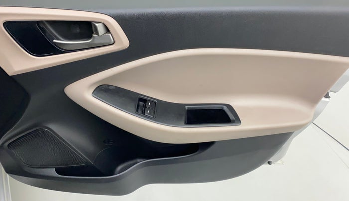 2018 Hyundai Elite i20 ERA 1.2, Petrol, Manual, 44,440 km, Driver Side Door Panels Control
