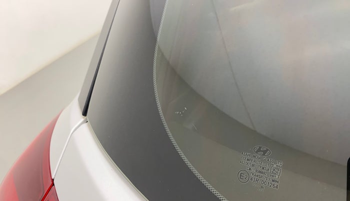2018 Hyundai Elite i20 ERA 1.2, Petrol, Manual, 44,440 km, Rear windshield - Minor spot on windshield