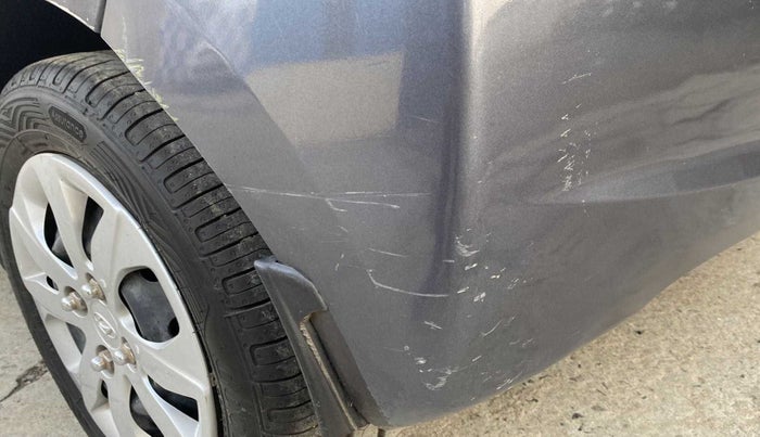 2016 Hyundai Eon SPORTZ, Petrol, Manual, 47,972 km, Rear bumper - Minor scratches