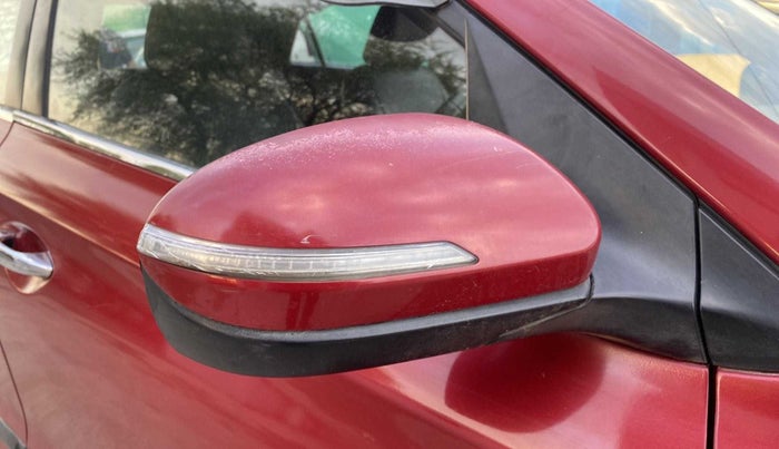 2014 Hyundai Elite i20 ASTA 1.2, CNG, Manual, 1,01,010 km, Right rear-view mirror - Indicator light not working