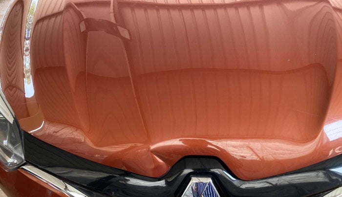 2018 Renault Captur RXT DIESEL DUAL TONE, Diesel, Manual, 68,232 km, Bonnet (hood) - Slightly dented