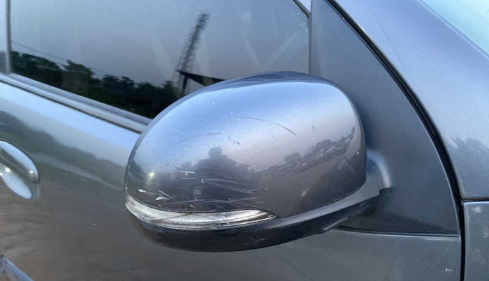 2010 Hyundai i10 MAGNA 1.2, Petrol, Manual, 66,755 km, Right rear-view mirror - Indicator light has minor damage