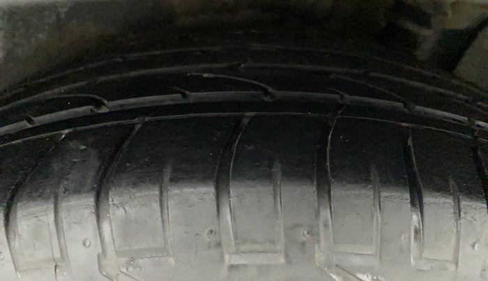 2019 Hyundai Creta SX AT 1.6 PETROL, CNG, Automatic, 40,044 km, Left Rear Tyre Tread