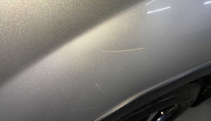 2018 Mahindra XUV500 W11 AT, Diesel, Automatic, 38,761 km, Right quarter panel - Slightly dented