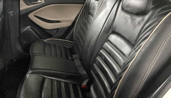 2017 Hyundai Elite i20 MAGNA EXECUTIVE 1.2, Petrol, Manual, 17,923 km, Second-row right seat - Cover slightly stained