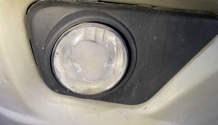 2021 Mahindra Bolero B6, Diesel, Manual, 36,739 km, Right fog light - Minor damage