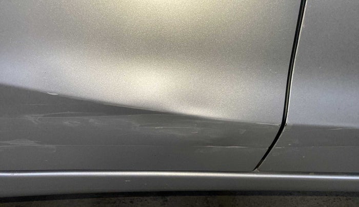 2015 Honda Brio VX MT, Petrol, Manual, 57,919 km, Right rear door - Slightly dented