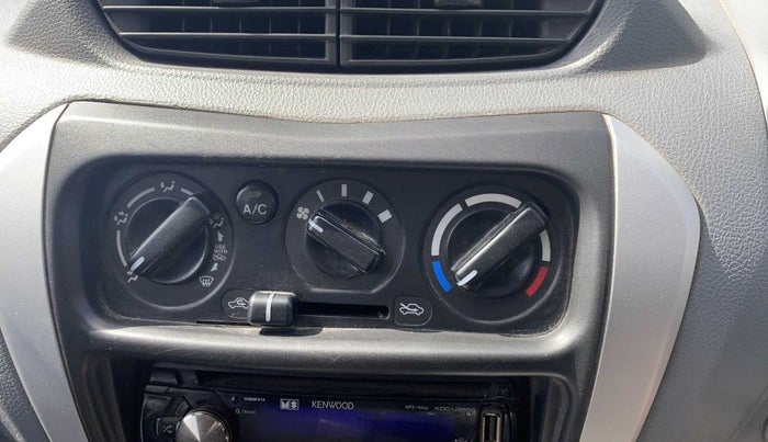 2014 Maruti Alto 800 LXI, Petrol, Manual, 83,937 km, AC Unit - Directional switch has minor damage