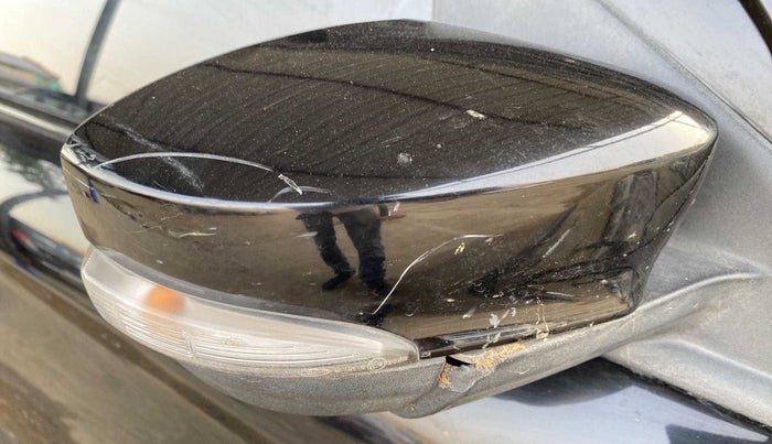 2019 Ford FREESTYLE TITANIUM PLUS 1.2 PETROL, Petrol, Manual, 43,316 km, Right rear-view mirror - Cover has minor damage