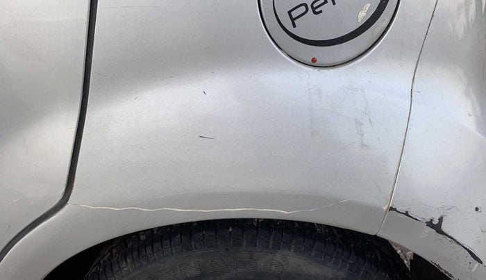 2010 Maruti Ritz VXI, Petrol, Manual, 43,069 km, Left quarter panel - Minor scratches
