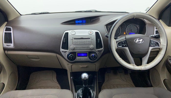 2011 Hyundai i20 SPORTZ 1.2 O, Petrol, Manual, 94,406 km, Dashboard View