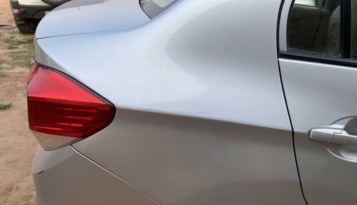 2014 Honda Amaze 1.2L I-VTEC S, Petrol, Manual, 63,814 km, Right quarter panel - Minor scratches