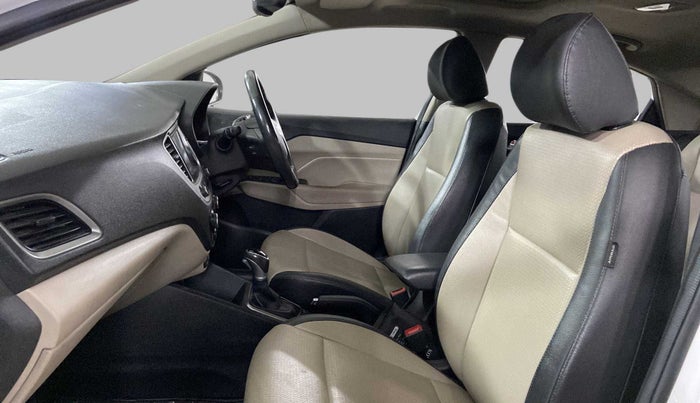 2018 Hyundai Verna 1.6 VTVT SX (O) AT, Petrol, Automatic, 78,698 km, Right Side Front Door Cabin