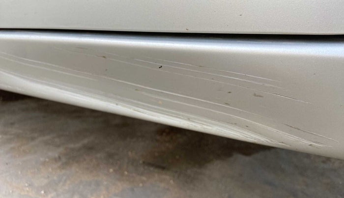 2011 Maruti Wagon R 1.0 VXI, Petrol, Manual, 73,465 km, Left running board - Minor scratches