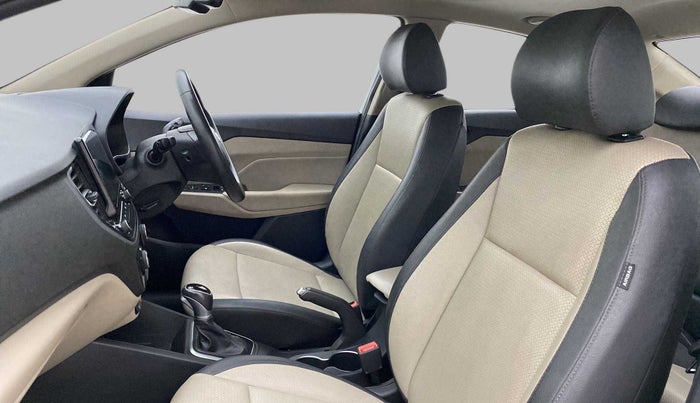 2020 Hyundai Verna SX (O) 1.5 CRDI AT, Diesel, Automatic, 33,806 km, Right Side Front Door Cabin