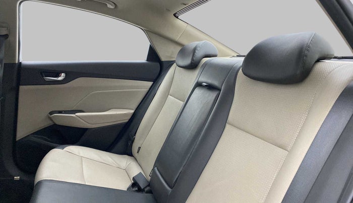 2020 Hyundai Verna SX (O) 1.5 CRDI AT, Diesel, Automatic, 33,806 km, Right Side Rear Door Cabin