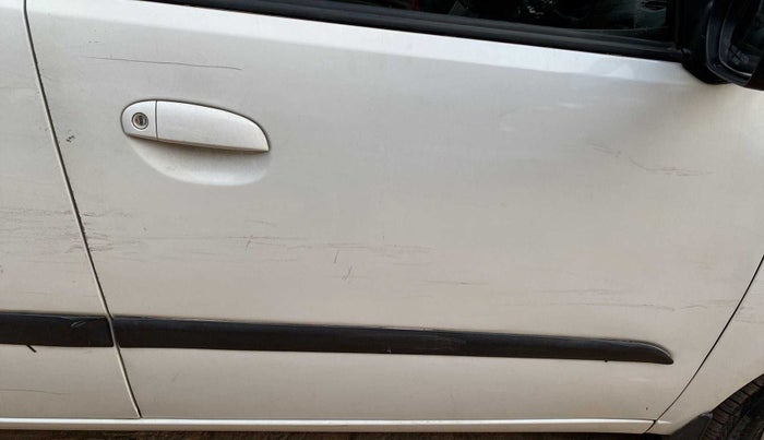 2014 Hyundai i10 SPORTZ 1.1, Petrol, Manual, 72,147 km, Driver-side door - Minor scratches