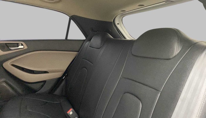 2020 Hyundai Elite i20 SPORTZ PLUS 1.2, Petrol, Manual, 49,087 km, Right Side Rear Door Cabin