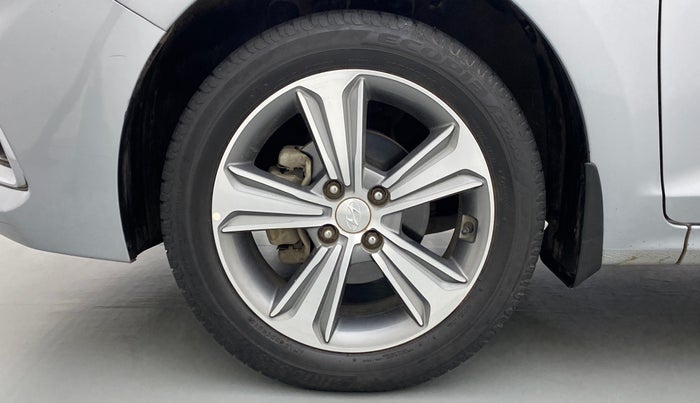 2019 Hyundai Verna 1.6 SX VTVT AT (O), Petrol, Automatic, 33,423 km, Left Front Wheel