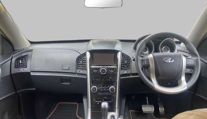 2019 Mahindra XUV500 W11 (O) AT, Diesel, Automatic, 11,105 km, Dashboard