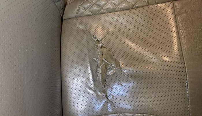 2017 Maruti Dzire VXI, Petrol, Manual, 81,369 km, Driver seat - Cover slightly torn