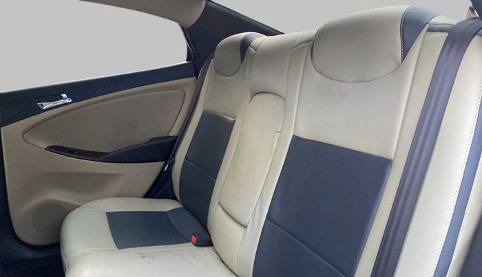 2013 Hyundai Verna FLUIDIC VTVT 1.6 EX AT, Petrol, Automatic, 88,756 km, Right Side Rear Door Cabin