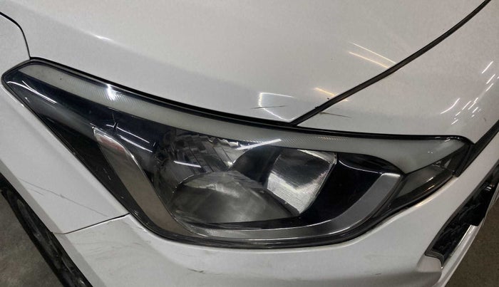2019 Hyundai Elite i20 SPORTZ PLUS 1.2, Petrol, Manual, 62,596 km, Right headlight - Minor scratches