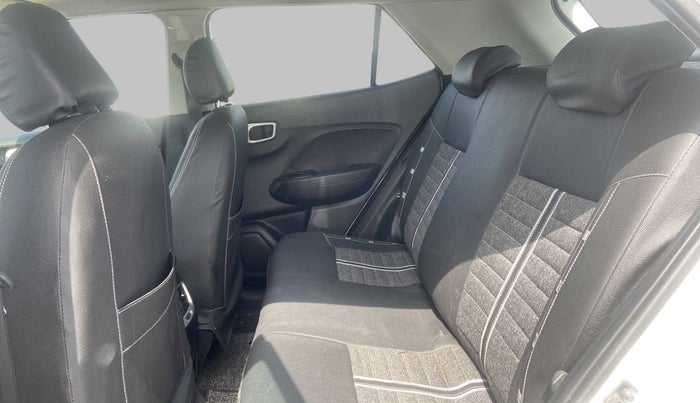 2020 Hyundai VENUE SX 1.5 CRDI, Diesel, Manual, 46,381 km, Right Side Rear Door Cabin