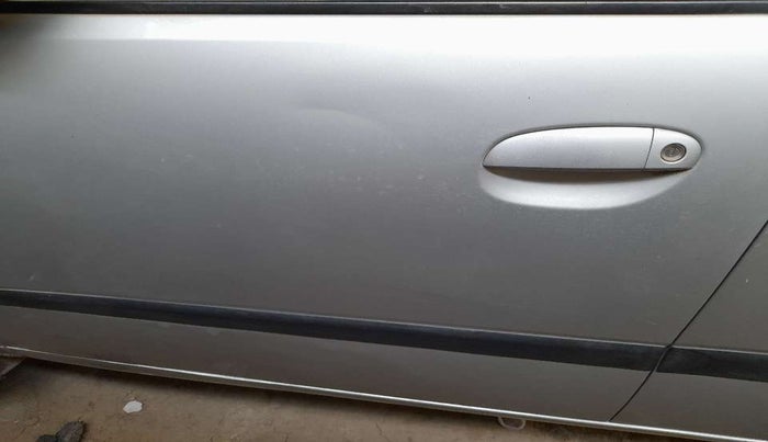 2010 Hyundai i10 MAGNA 1.2, Petrol, Manual, 61,339 km, Front passenger door - Minor scratches