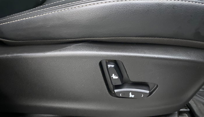 2020 MG HECTOR SHARP 2.0 DIESEL, Diesel, Manual, 56,425 km, Driver Side Adjustment Panel