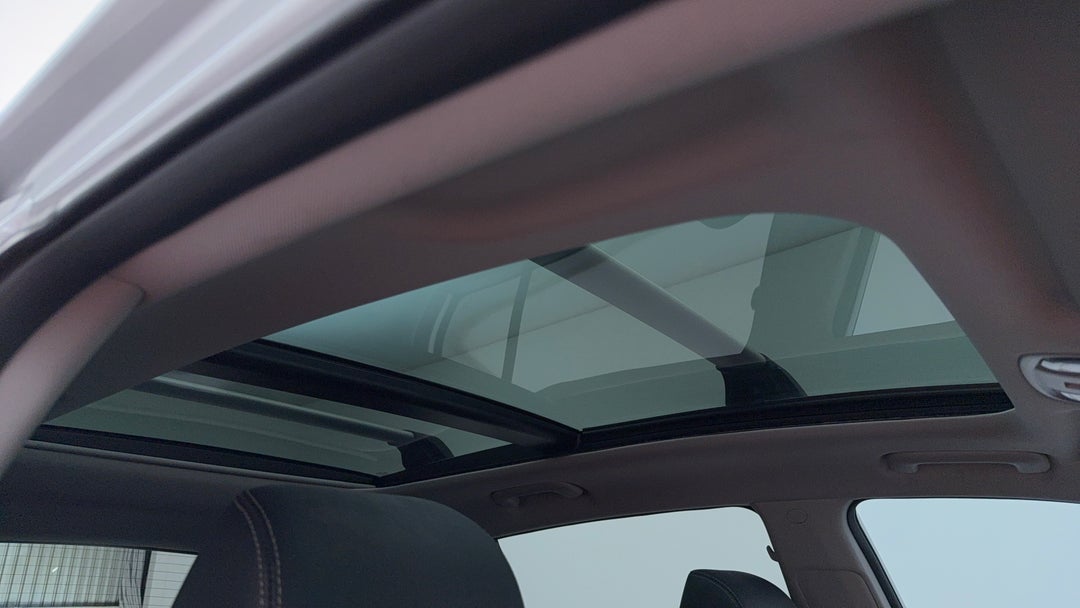 Interior Sunroof/Moonroof