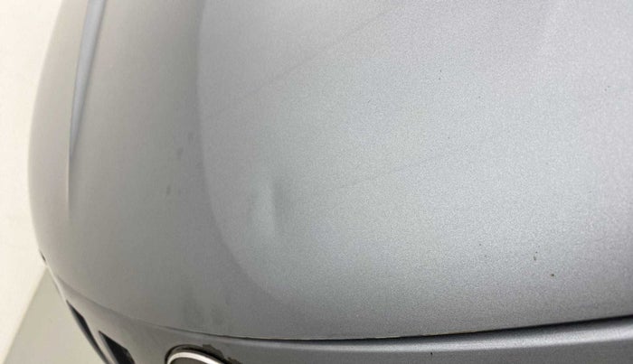 2014 Mahindra XUV500 W8 FWD, Diesel, Manual, 55,990 km, Bonnet (hood) - Slightly dented