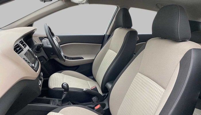 2020 Hyundai Elite i20 SPORTZ PLUS 1.2, Petrol, Manual, 40,664 km, Right Side Front Door Cabin