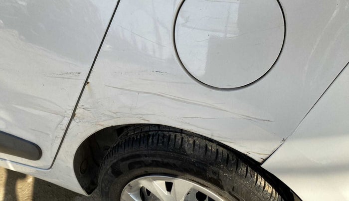 2016 Hyundai Grand i10 SPORTZ 1.2 KAPPA VTVT, Petrol, Manual, 47,237 km, Left quarter panel - Paint has minor damage