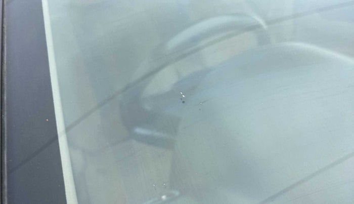 2016 Maruti Ciaz ZDI+ SHVS, Diesel, Manual, 1,10,103 km, Front windshield - Minor spot on windshield