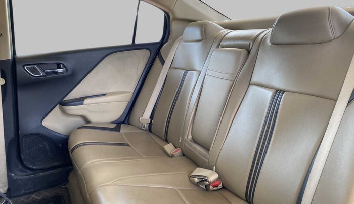 2018 Honda City 1.5L I-VTEC V MT, Petrol, Manual, 57,243 km, Right Side Rear Door Cabin