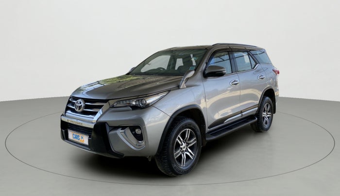 2018 Toyota Fortuner 2.8 4X2 AT, Diesel, Automatic, 29,486 km, Left Front Diagonal