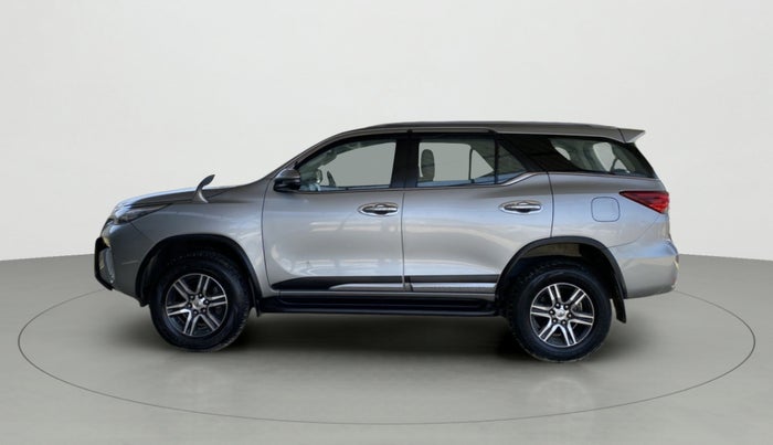 2018 Toyota Fortuner 2.8 4X2 AT, Diesel, Automatic, 29,486 km, Left Side